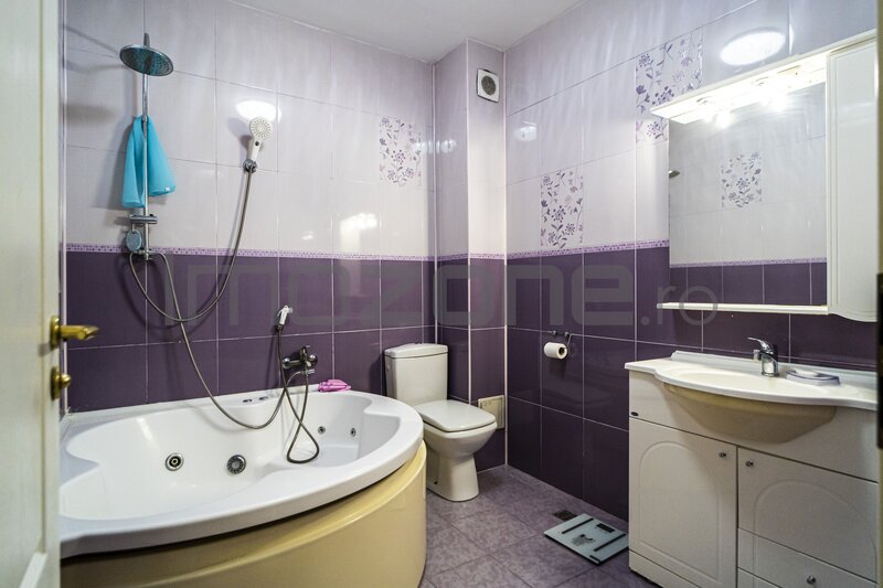 Prelungirea Ghencea, metrou Raul Doamnei, ap. 3 camere duplex, 103 mp, 2 bai, centrala,